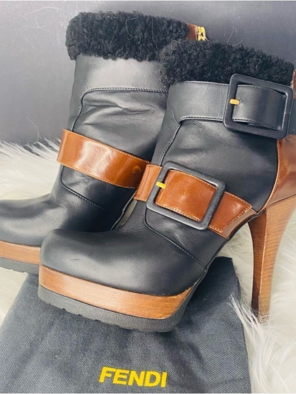🛍️Fendi Authentic Moorland Platform Ankle Boots